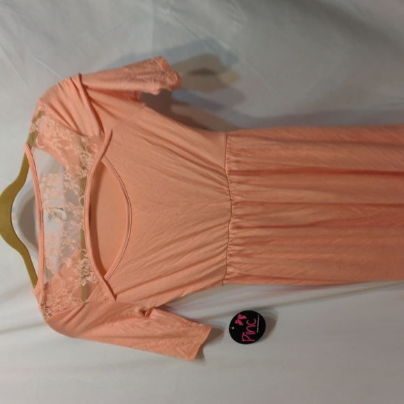 Pinc maternity blouse size medium - Picture 3 of 7